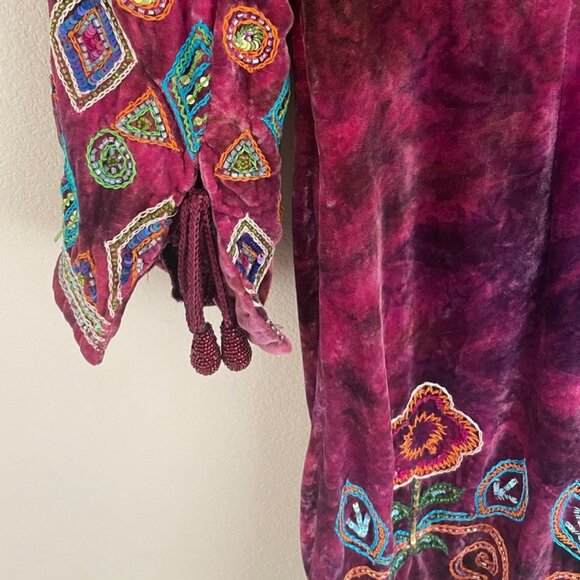 DOUBLE D RANCH Velvet Dress: Beads & Embroidery; Medium; Excellent Condition!!! - Picture 10 of 16